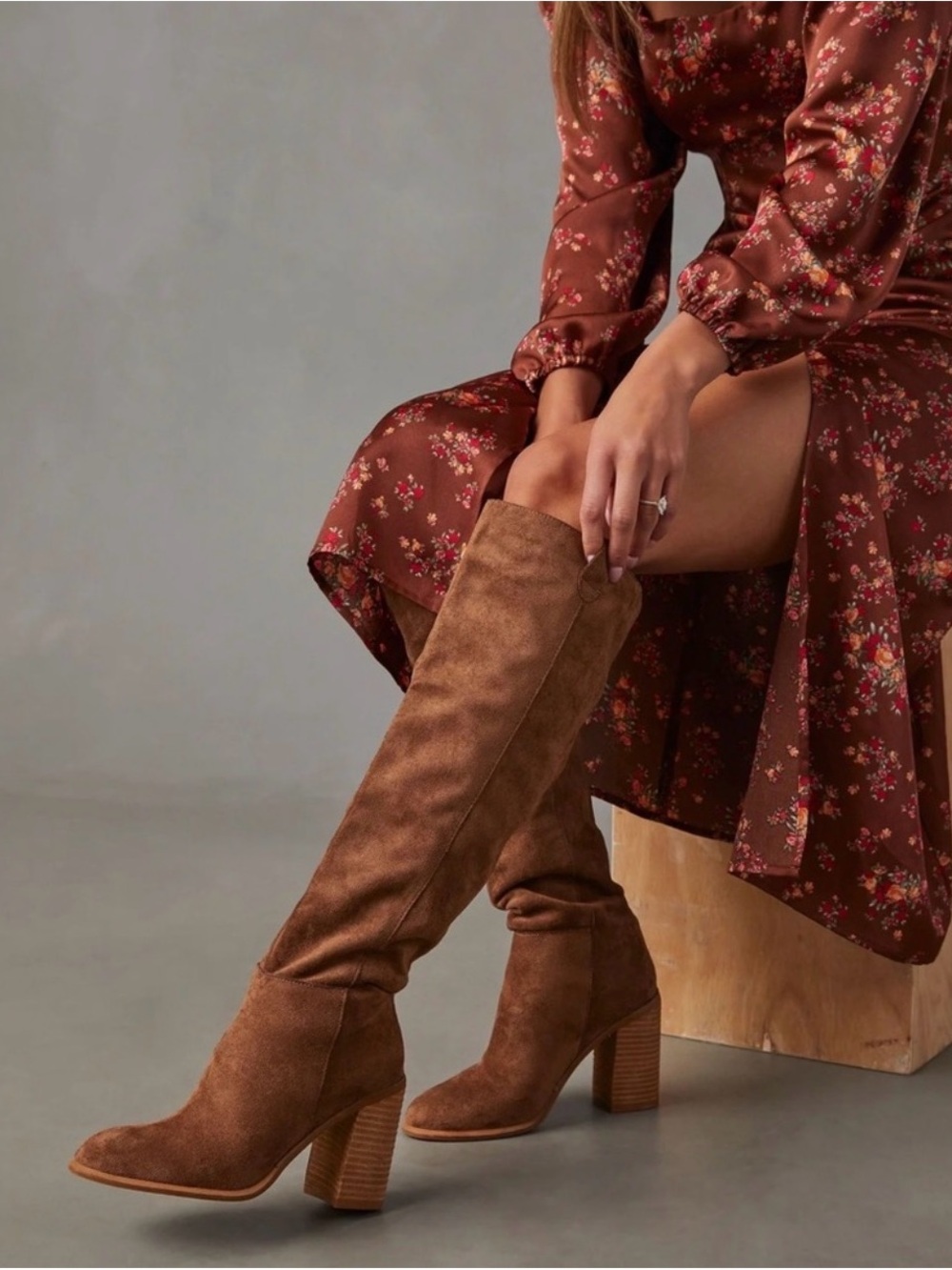 Vici Over the Knee Saint Slouch
Boot - Camel Suede / Block Heel